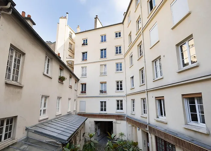 Teras - 1 A Saint Victor Daire Paris